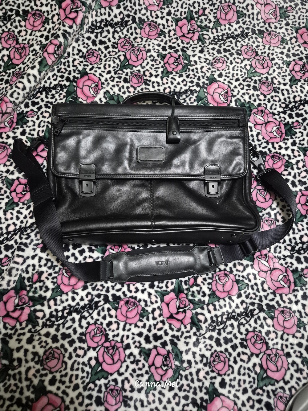 TUMI Black Leather Laptop Briefcase - Professional Messenger Bag